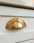 Brass Cast Drawer Pull Handle: Shell Furniture Handle