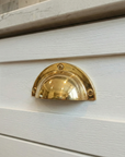 Brass Cast Drawer Pull Handle: Shell Furniture Handle